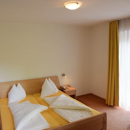 Hotel Pension Schweitzer Silandro Extérieur photo