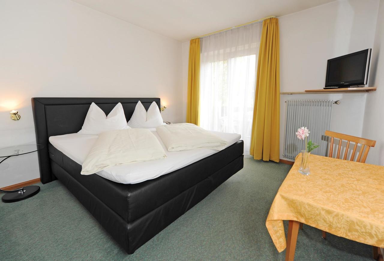 Hotel Pension Schweitzer Silandro Extérieur photo