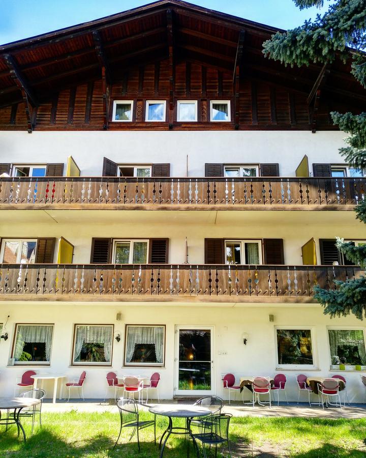 Hotel Pension Schweitzer Silandro Extérieur photo